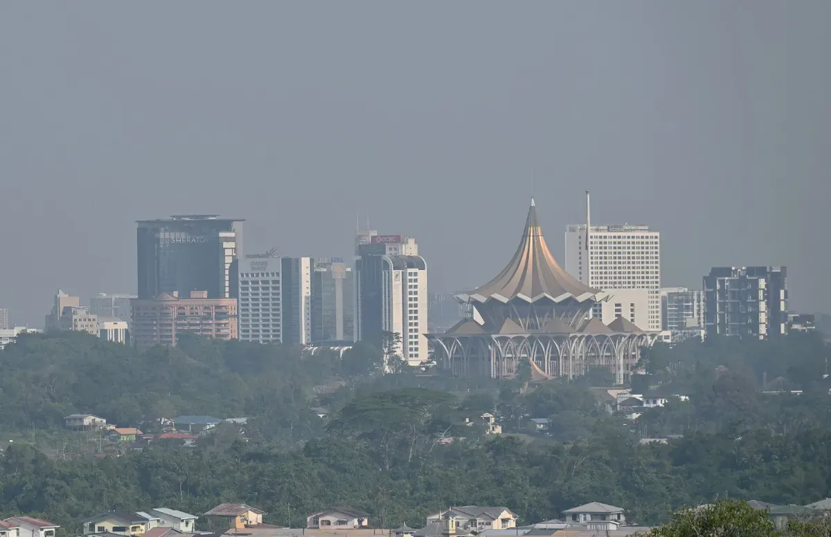 Haze from Kalimantan fires to persist in Sarawak