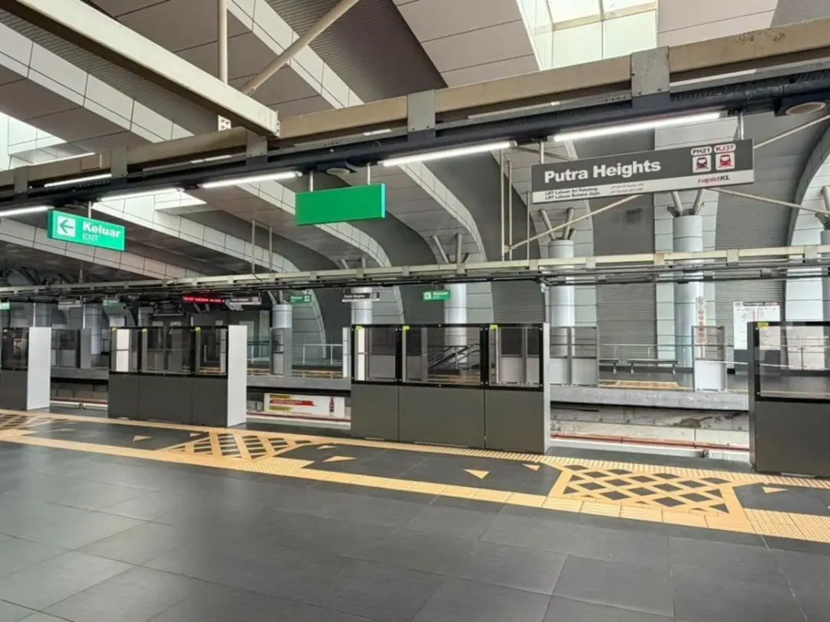 Rapid KL Installs Platform Safety Barriers at LRT Stations